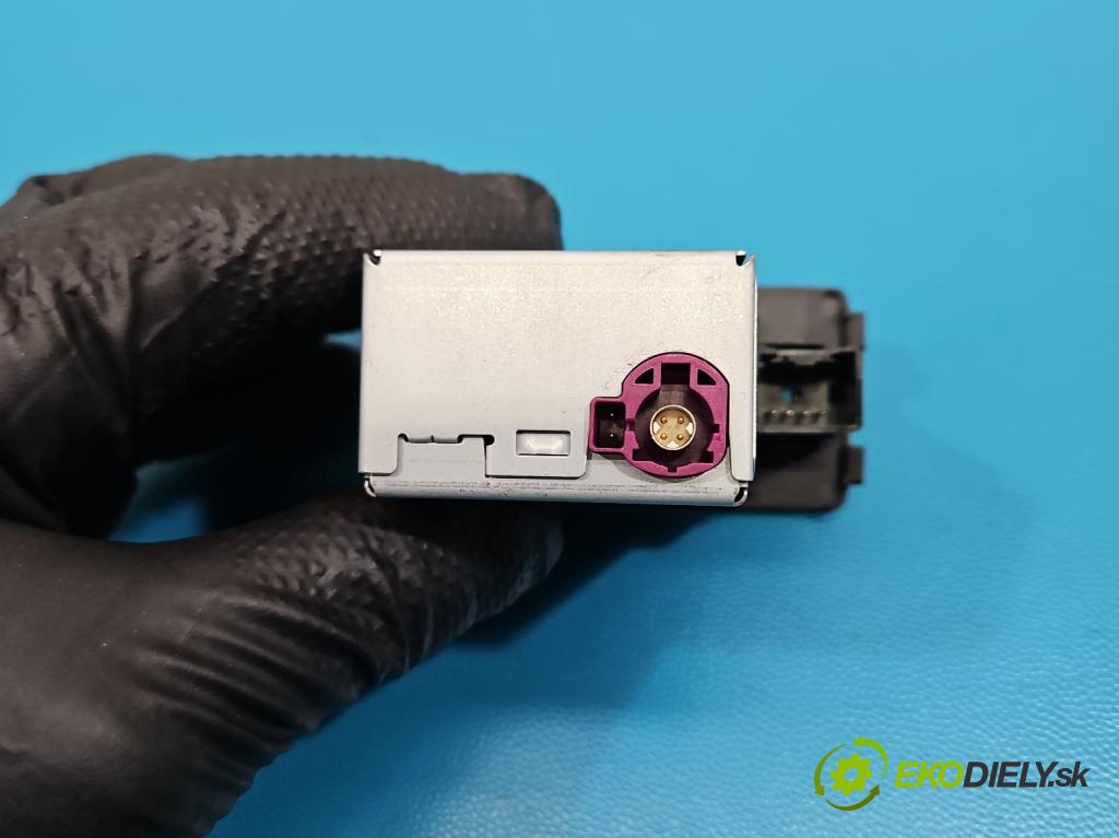 Volvo S90 II 2016- 2.0 T 320KM automatic 235 kW 1969 cm3 4- zásuvka USB 31407038