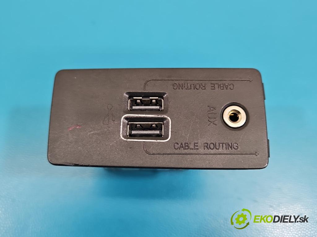 Volvo S90 II 2016- 2.0 T 320KM automatic 235 kW 1969 cm3 4- zásuvka USB 31407038