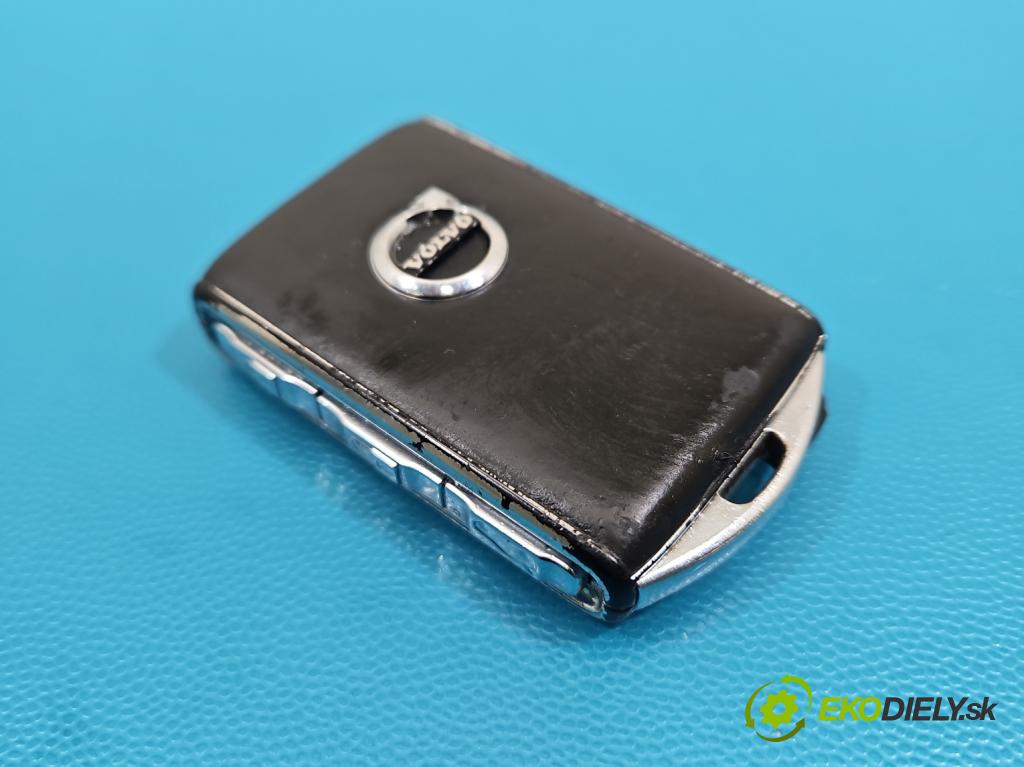 Volvo S90 II 2016- 2.0 T 320KM automatic 235 kW 1969 cm3 4- dálkové klíč: 