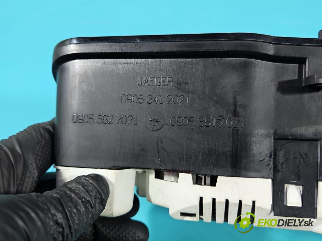 Audi A6 C5 1997-2004 1.8 T 150 HP manual 110 kW 1781 cm3 4- prístrojovka/ budíky 09053412021 (Prístrojová doska)