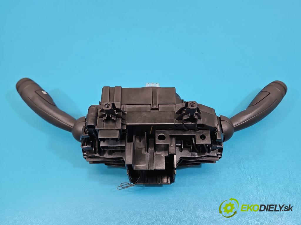 Volvo S90 II 2016- 2.0 T 320KM automatic 235 kW 1969 cm3 4- prepínač komplex: 31674017 (Prepínacie páčky pod volantom)