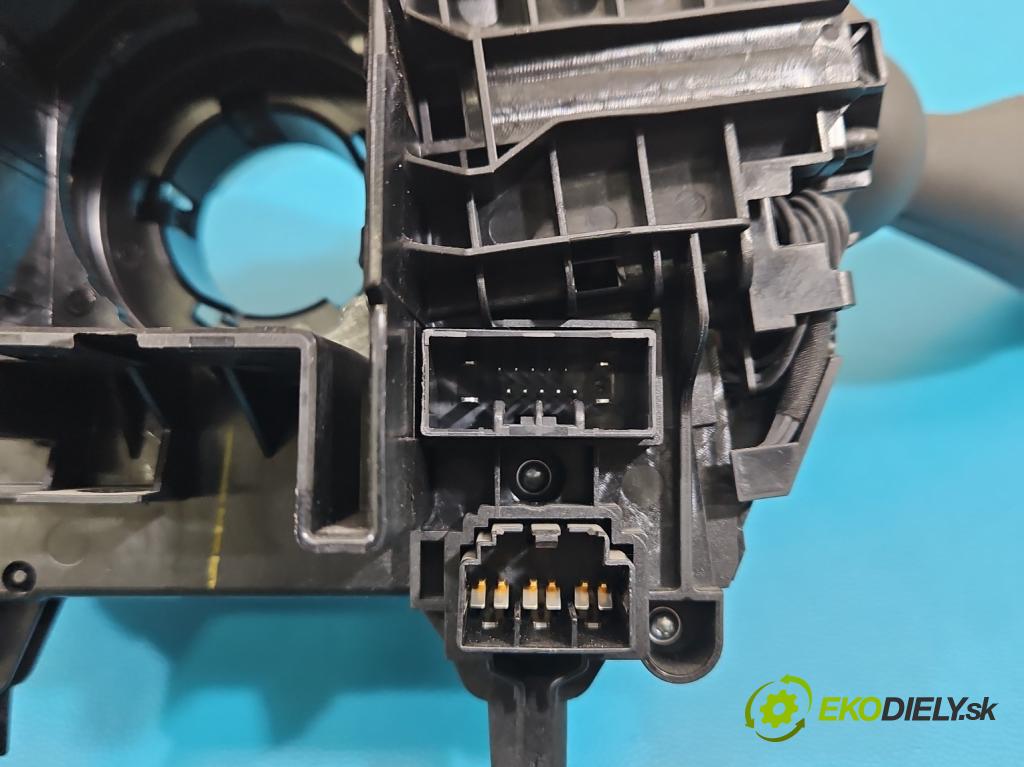 Volvo S90 II 2016- 2.0 T 320KM automatic 235 kW 1969 cm3 4- prepínač komplex: 31674017 (Prepínacie páčky pod volantom)