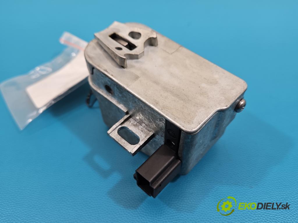 Volvo S90 II 2016- 2.0 T 320KM automatic 235 kW 1969 cm3 4- Blokada: řízení: 31476490 (Řízení ostatní)