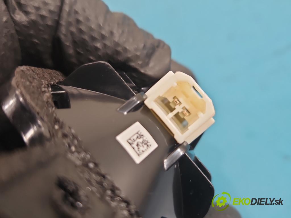 Volvo S90 II 2016- 2.0 T 320KM automatic 235 kW 1969 cm3 4- Reproduktor 31350466