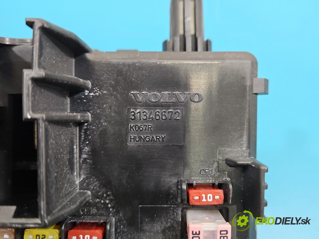 Volvo S90 II 2016- 2.0 T 320KM automatic 235 kW 1969 cm3 4- skrinka poistka 31346672 (Poistková skrinka)