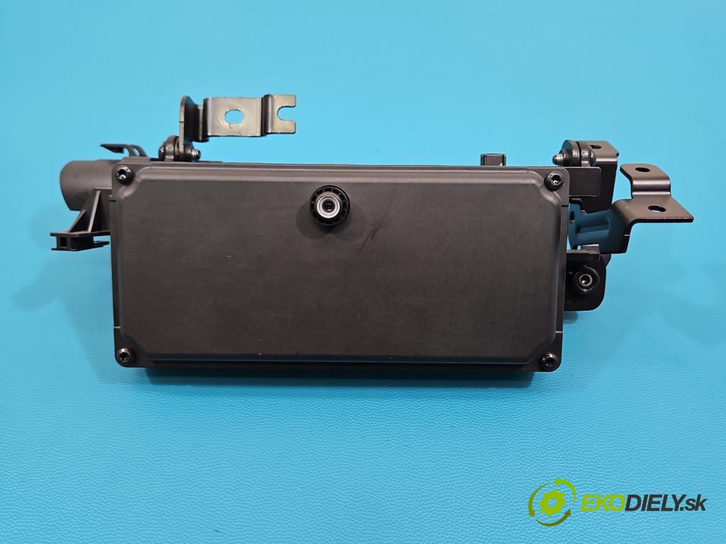 Volvo S90 II 2016- 2.0 T 320KM automatic 235 kW 1969 cm3 4- Kamera predné 31660077