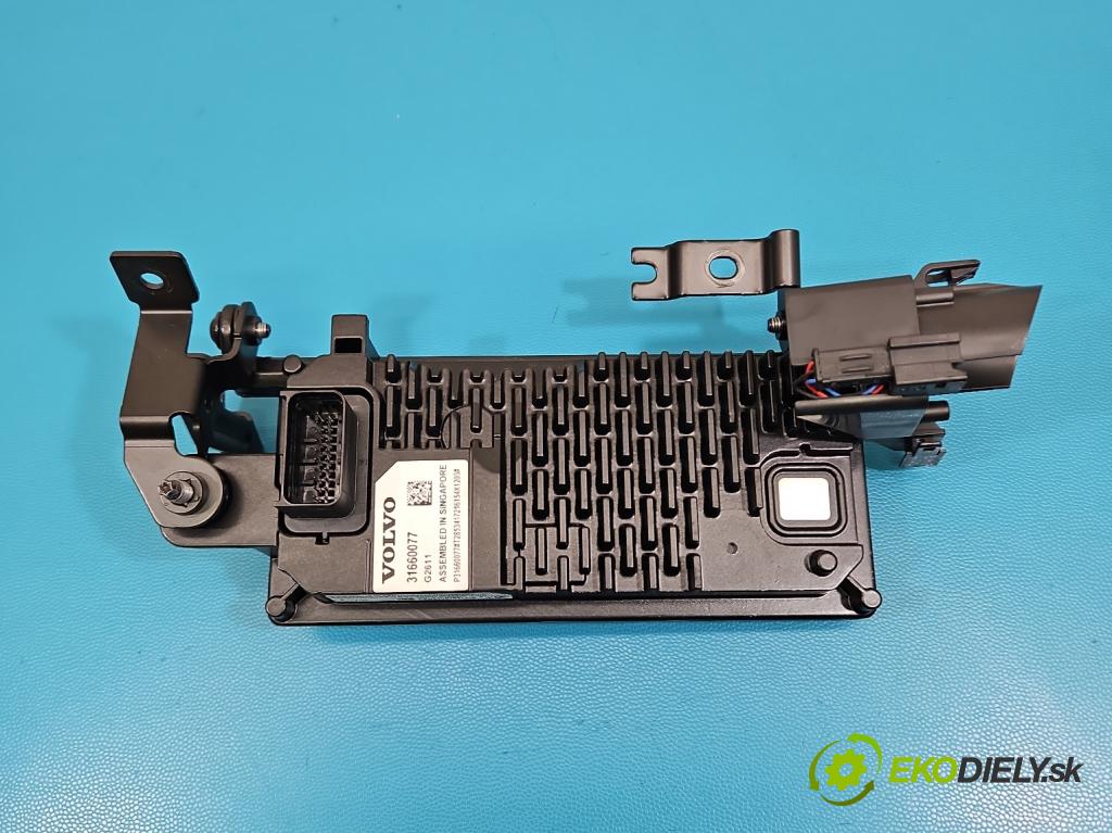 Volvo S90 II 2016- 2.0 T 320KM automatic 235 kW 1969 cm3 4- Kamera predné 31660077
