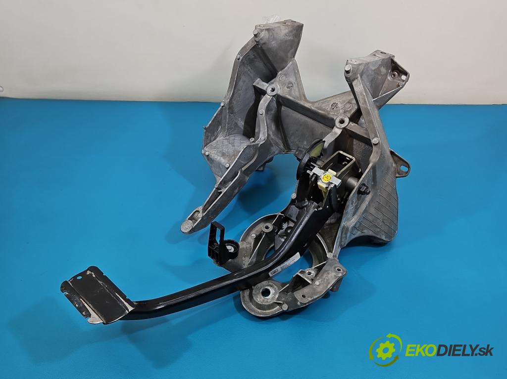 Volvo S90 II 2016- 2.0 T 320KM automatic 235 kW 1969 cm3 4- pedály 31381852