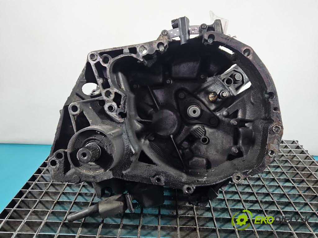 Renault Megane I 1995-2003 1.9 dti 98 hp manual 72 kW 1870 cm3 5- převodovka stupňová manual JC5 107