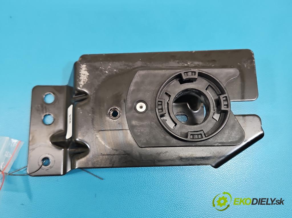 Volvo S90 II 2016- 2.0 T 320KM automatic 235 kW 1969 cm3 4- Upevnenie: 31362702