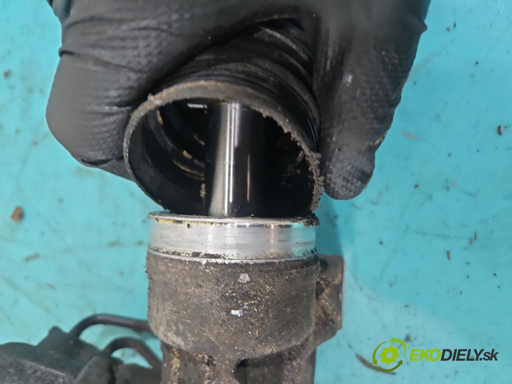 Audi A4 B8 2007-2015 2.0 tdi 136 HP manual 100 kW 1968 cm3 4- Ozubené kolo: volant 8T1422066C