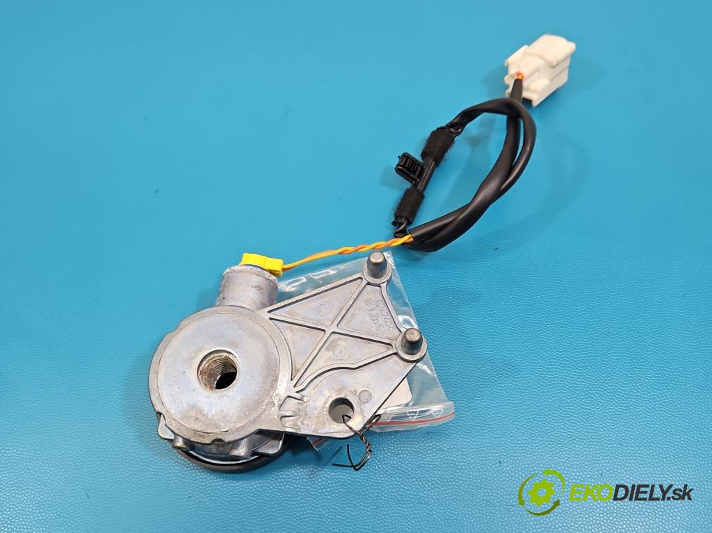 Volvo S90 II 2016- 2.0 T 320KM automatic 235 kW 1969 cm3 4- riadiaca jednotka ostatné 31377041