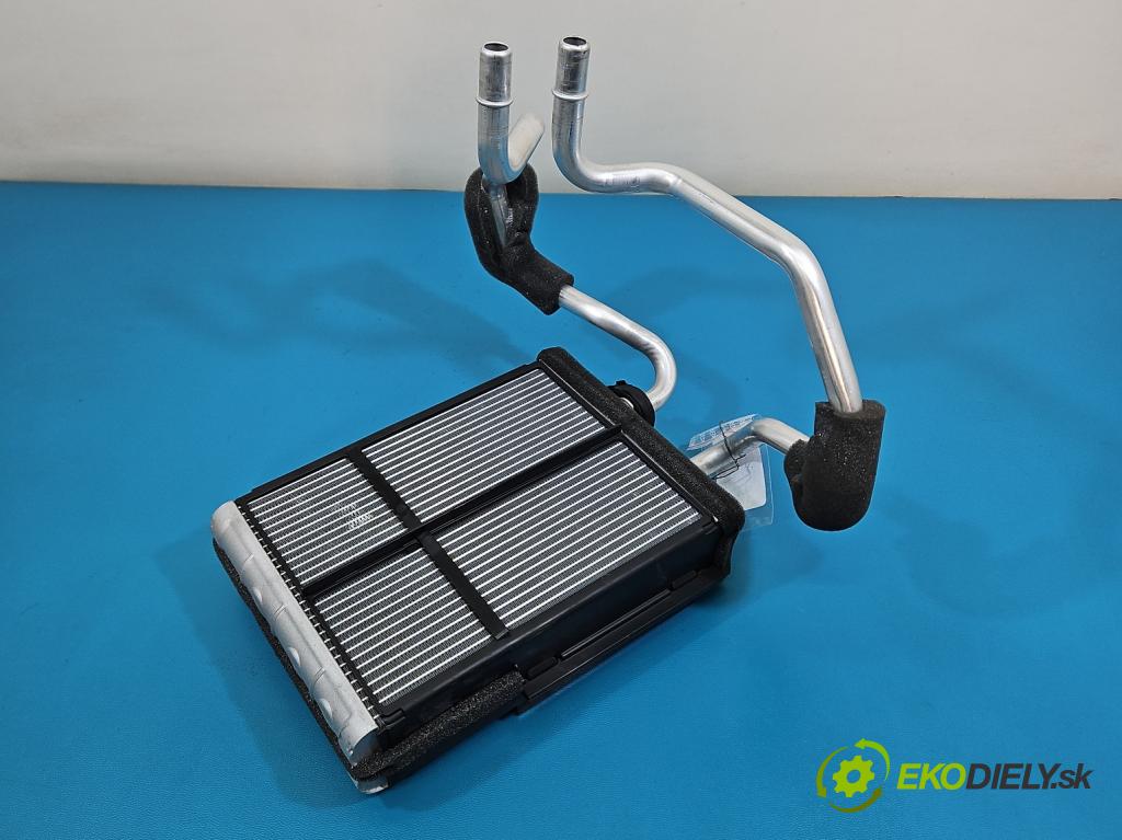 Volvo S90 II 2016- 2.0 T 320KM automatic 235 kW 1969 cm3 4- radiátor EK701002 (Radiátor topení)