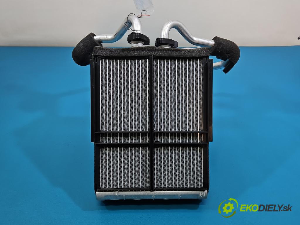 Volvo S90 II 2016- 2.0 T 320KM automatic 235 kW 1969 cm3 4- radiátor EK701002 (Radiátor topení)