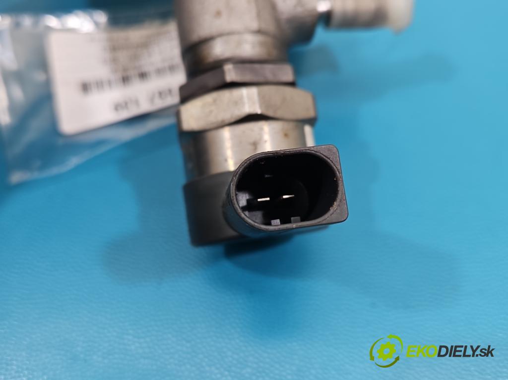 Audi A4 B8 2007-2015 2.0 tdi 136 HP manual 100 kW 1968 cm3 4- lišta vstrekovacia 0281006002 (Vstrekovacia lišta)