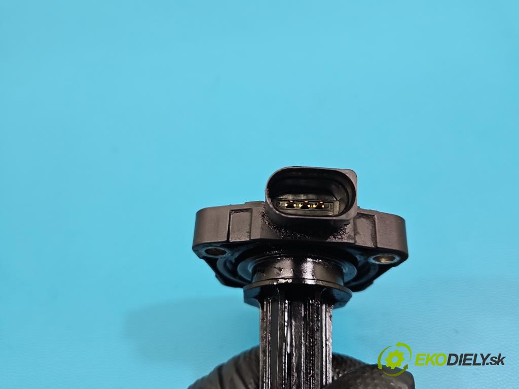 Audi A4 B8 2007-2015 2.0 tdi 136hp manual 100 kW 1968 cm3 4- snímač úroveň olej: 03L907660 (Snímač)