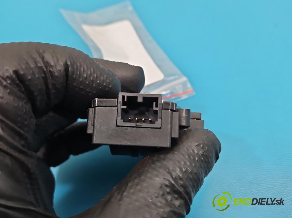 Volvo S90 II 2016- 2.0 T 320KM automatic 235 kW 1969 cm3 4- motor: kúrenia EH620003