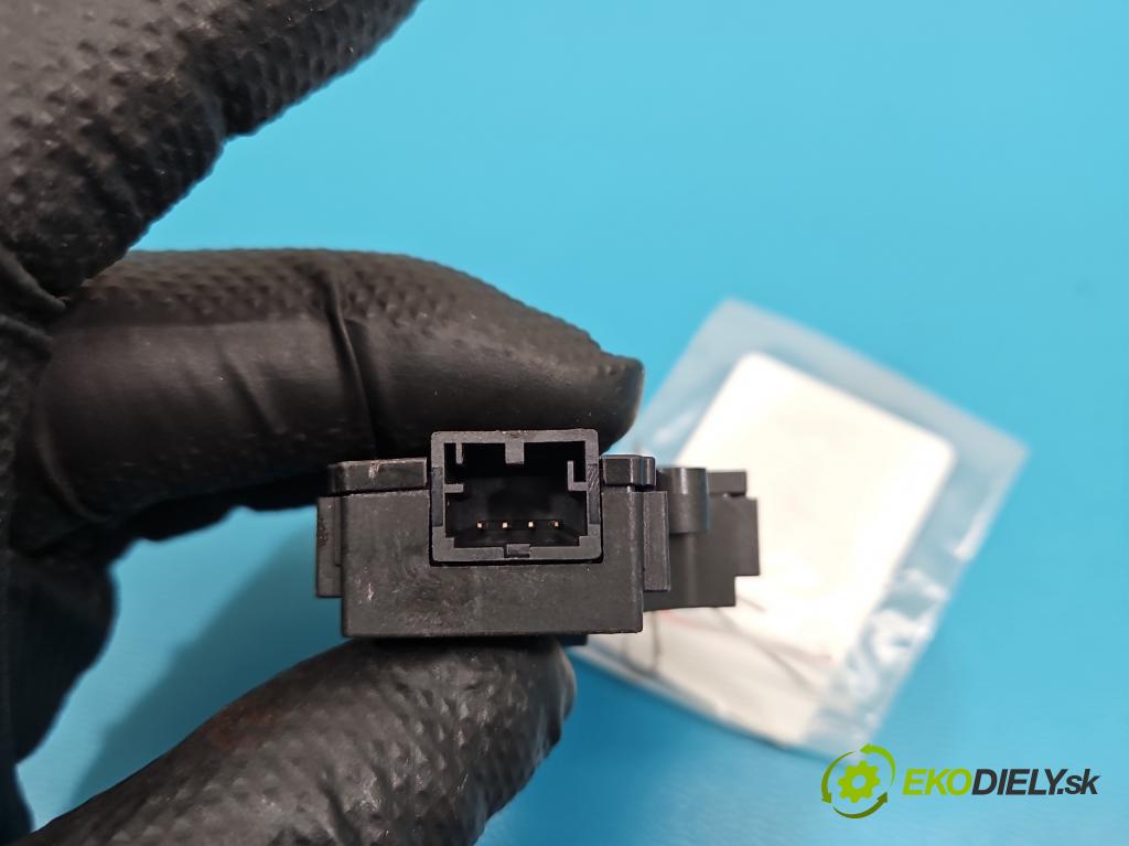 Volvo S90 II 2016- 2.0 T 320KM automatic 235 kW 1969 cm3 4- motor: kúrenia EH620003