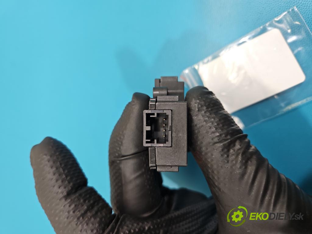 Volvo S90 II 2016- 2.0 T 320KM automatic 235 kW 1969 cm3 4- motor: kúrenia EH620003