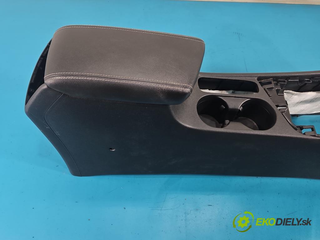 Kia Niro I 2016-2022 1.6 GDI 105 hp automatic 77 kW 1580 cm3 5- loketní opěrka  (Loketní opěrka)