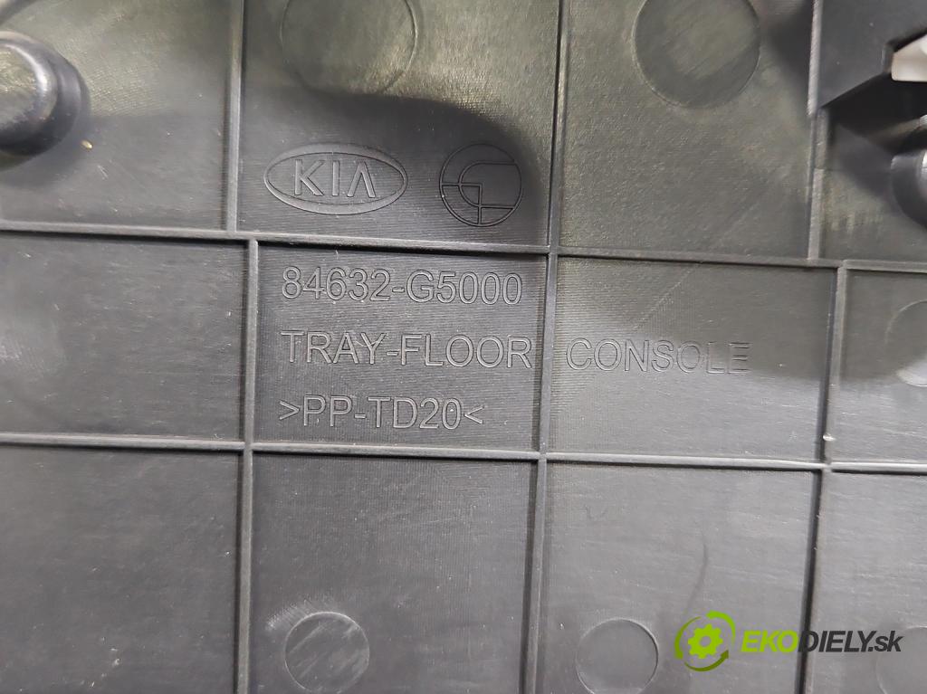 Kia Niro I 2016-2022 1.6 GDI 105 HP automatic 77 kW 1580 cm3 5- zásuvka USB 96120-G5100