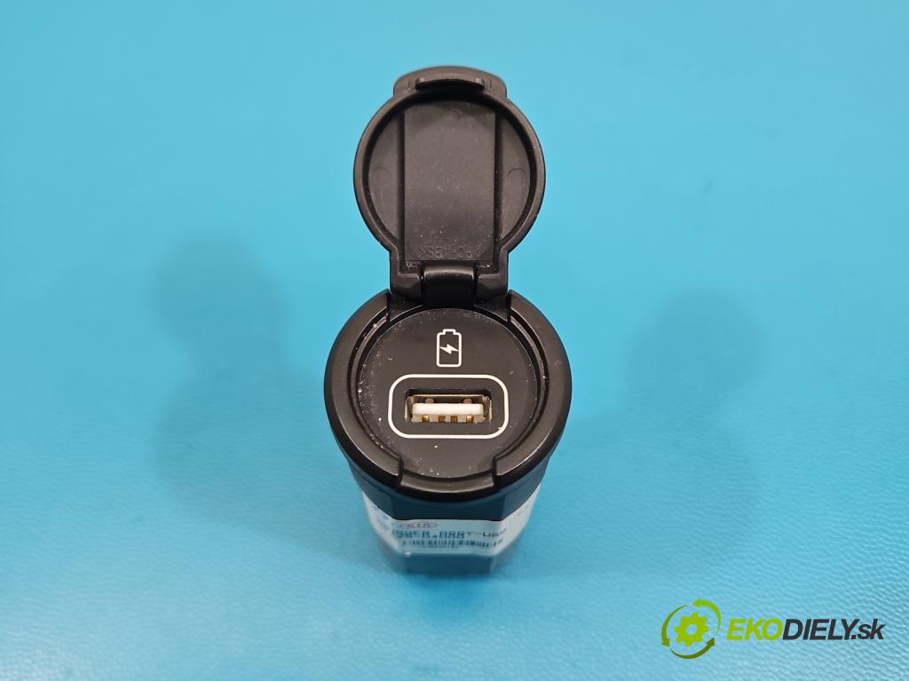 Kia Niro I 2016-2022 1.6 GDI 105 HP automatic 77 kW 1580 cm3 5- zásuvka USB 96125-D4000