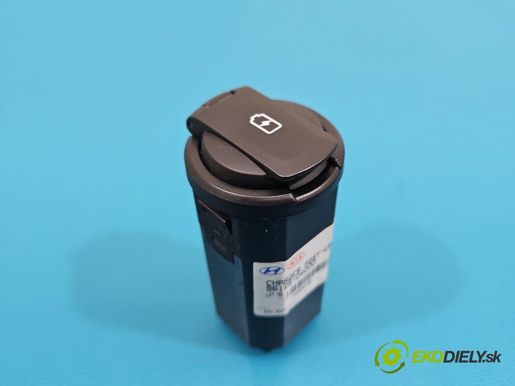 Kia Niro I 2016-2022 1.6 GDI 105 HP automatic 77 kW 1580 cm3 5- zásuvka USB 96125-D4000