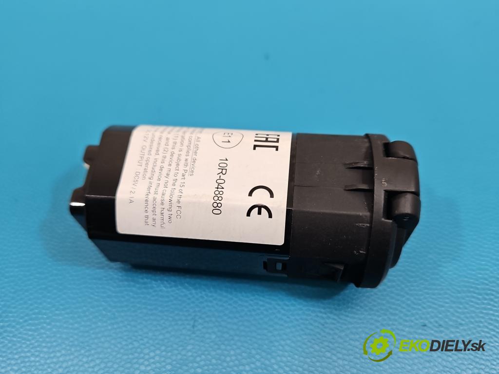 Kia Niro I 2016-2022 1.6 GDI 105 HP automatic 77 kW 1580 cm3 5- zásuvka USB 96125-D4000