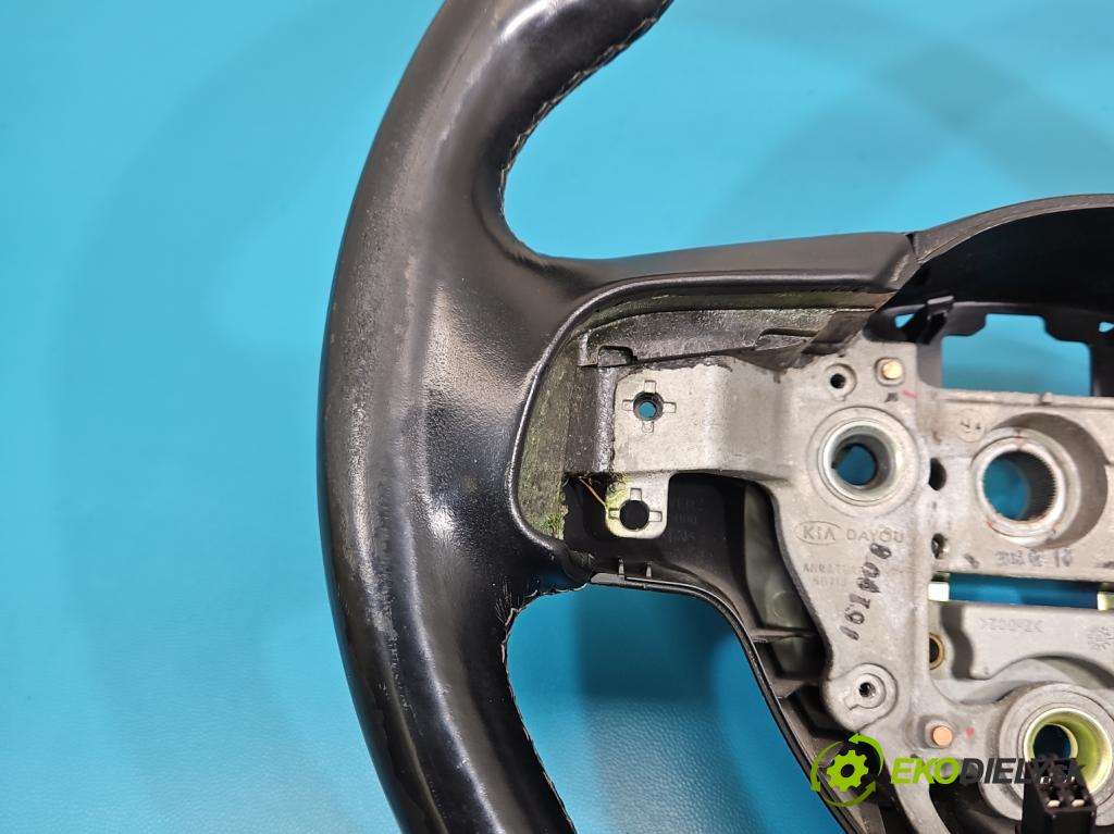 Kia Niro I 2016-2022 1.6 GDI 105 hp automatic 77 kW 1580 cm3 5- volant  (Volant)