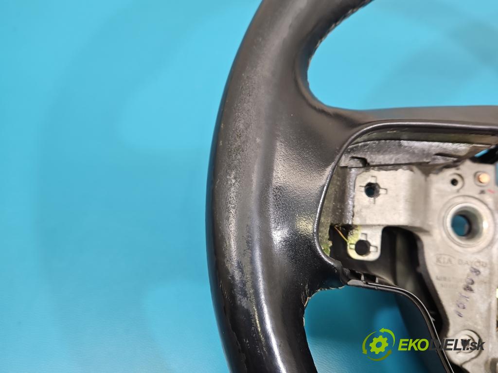 Kia Niro I 2016-2022 1.6 GDI 105 hp automatic 77 kW 1580 cm3 5- volant  (Volant)