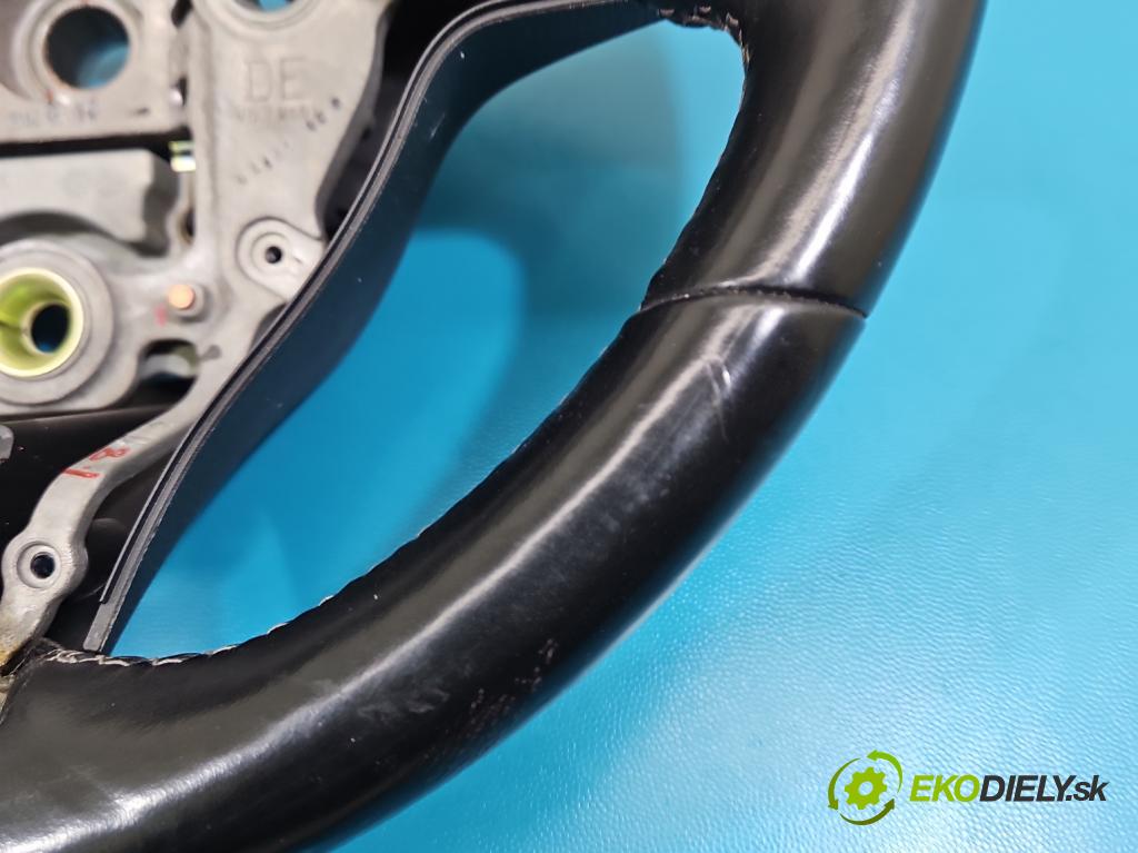 Kia Niro I 2016-2022 1.6 GDI 105 hp automatic 77 kW 1580 cm3 5- volant  (Volant)