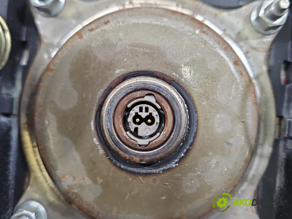 Kia Niro I 2016-2022 1.6 GDI 105 hp automatic 77 kW 1580 cm3 5- Polštář: vzduch: Řidič: 0499-P1-000034 (Airbag)