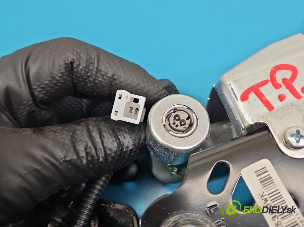 Kia Niro I 2016-2022 1.6 GDI 105 HP automatic 77 kW 1580 cm3 5- pas bezpečnosť: zadné pravý 89820G5300WK