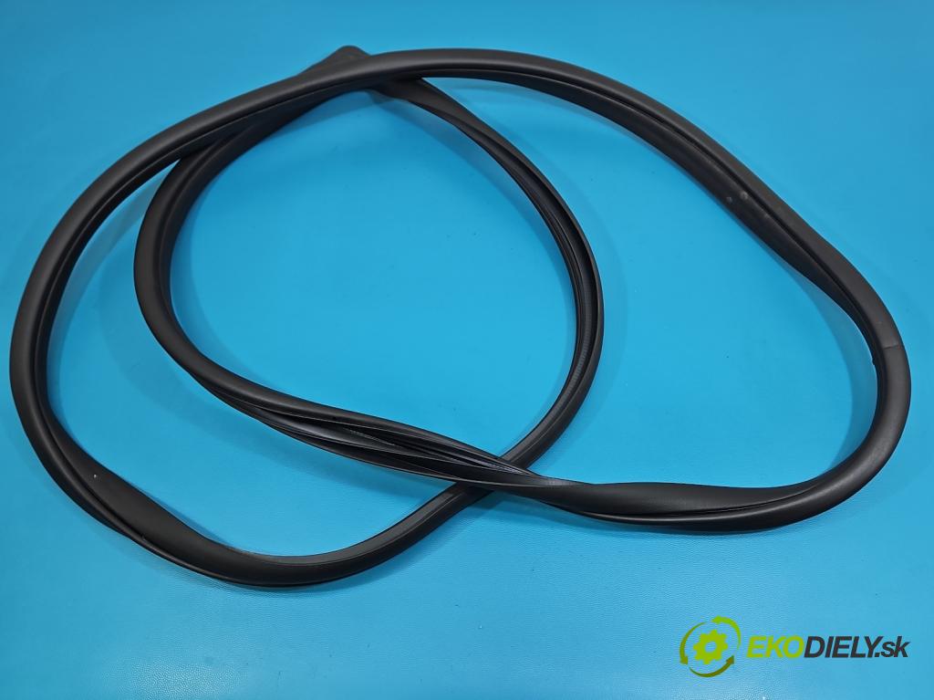 Kia Niro I 2016-2022 1.6 GDI 105 hp automatic 77 kW 1580 cm3 5- Těsnění: dveře zadní levé  (Karoserie ostatní)