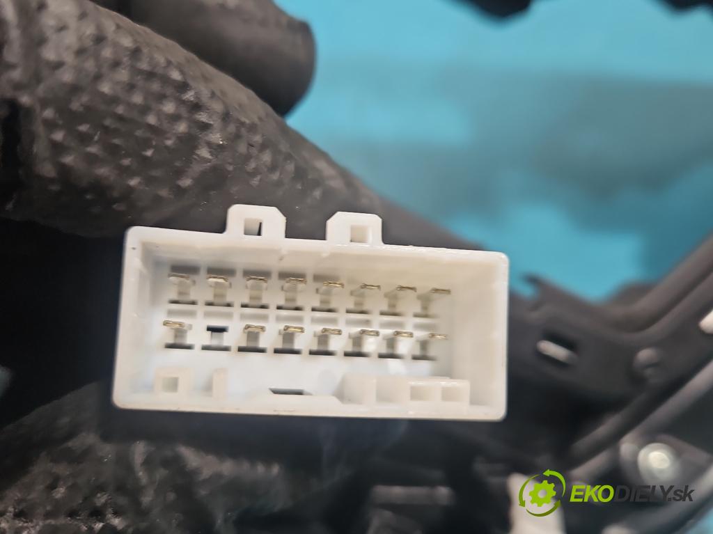 Kia Niro I 2016-2022 1.6 GDI 105 HP automatic 77 kW 1580 cm3 5- lišta ozdobná vnitŕní: 84790-G5100