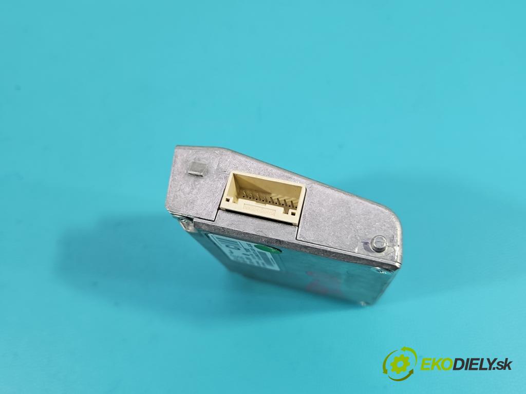 Kia Niro I 2016-2022 1.6 GDI 105 HP automatic 77 kW 1580 cm3 5- Kamera predné 95740-G5050