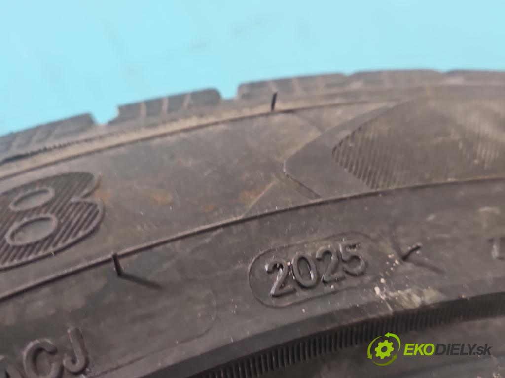 Volvo S90 II 2016- 2.0 T 320KM automatic 235 kW 1969 cm3 4- pneumatiky: zimní para