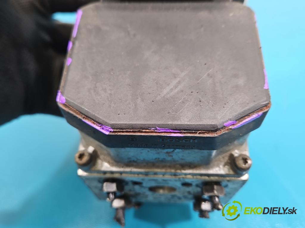 Vw Passat B5 1995-2005 1.8 T 150 HP manual 110 kW 1781 cm3 4- čerpadlo abs 0273004283 (Pumpa ABS)