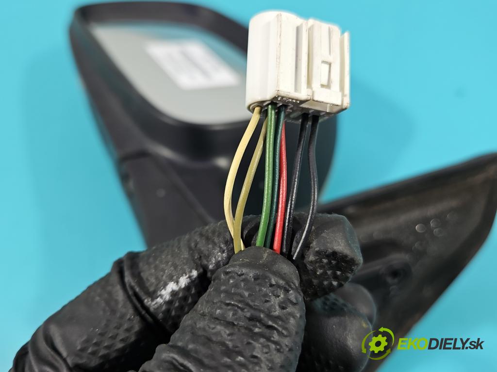 Toyota Avensis II T25 2003-2008 2.0 vvti 147 hp manual 108 kW 1998 cm3 5- zpětné zrcátko levé  (Klika dveří ostatní)