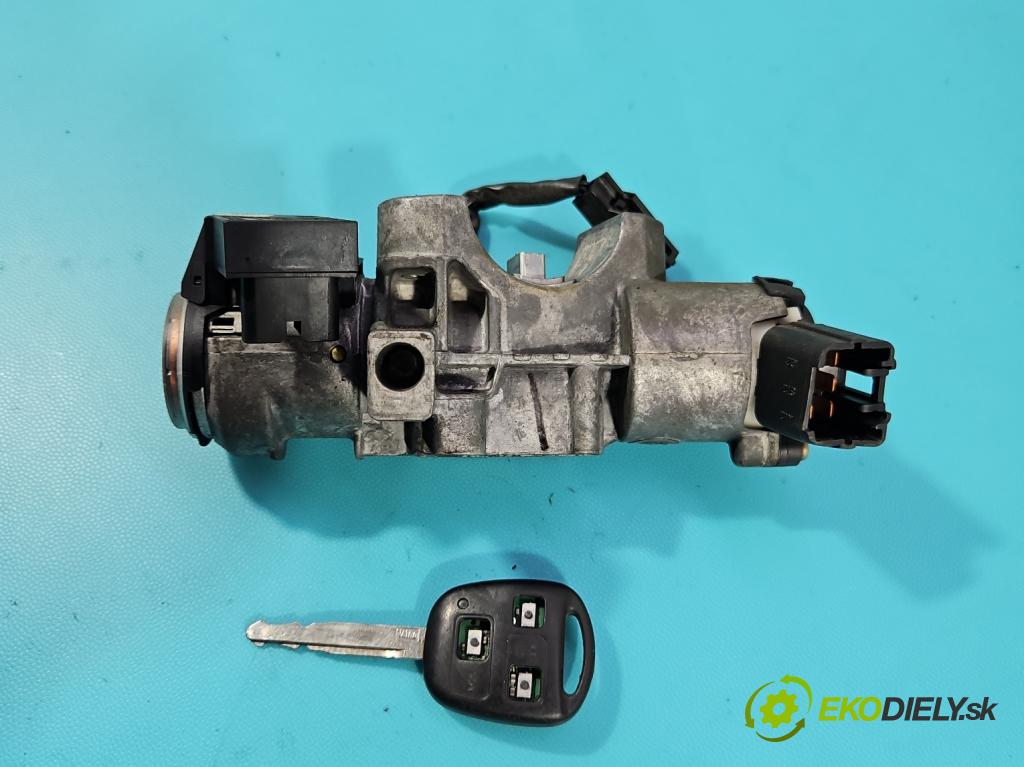 Toyota Avensis II T25 2003-2008 2.0 vvti 147 hp manual 108 kW 1998 cm3 5- řídící jednotka motoru 89661-05630