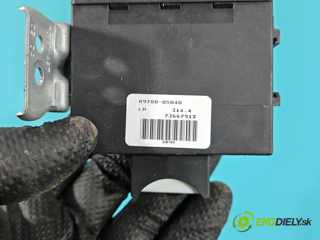 Toyota Avensis II T25 2003-2008 2.0 vvti 147 hp manual 108 kW 1998 cm3 5- řídící jednotka motoru 89661-05630