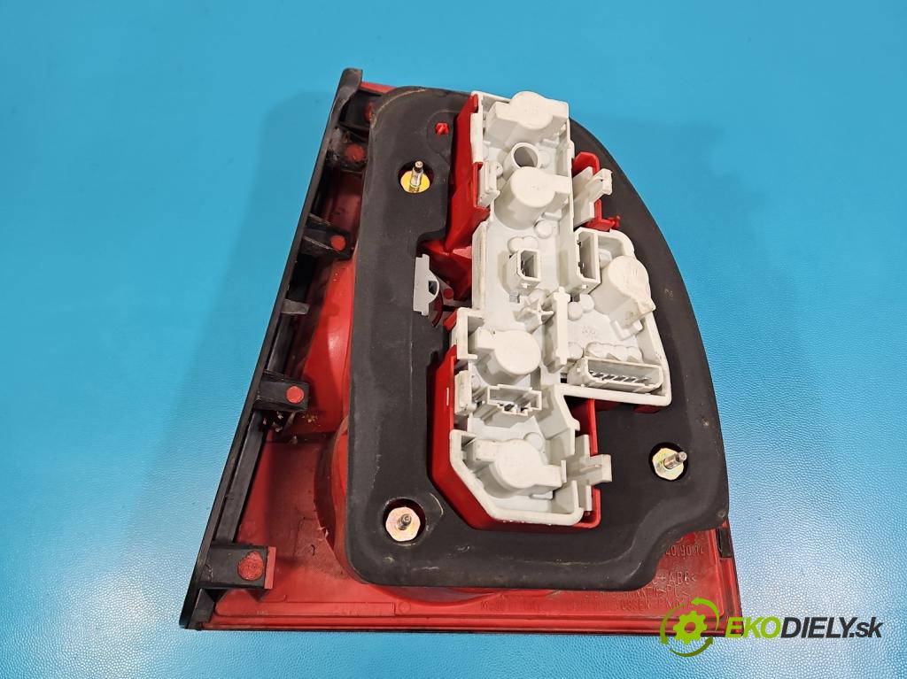 Vw Passat B5 1995-2005 1.8 T 150 hp manual 110 kW 1781 cm3 4- světlo zadní levé 3B5945095AE (Klika dveří ostatní)