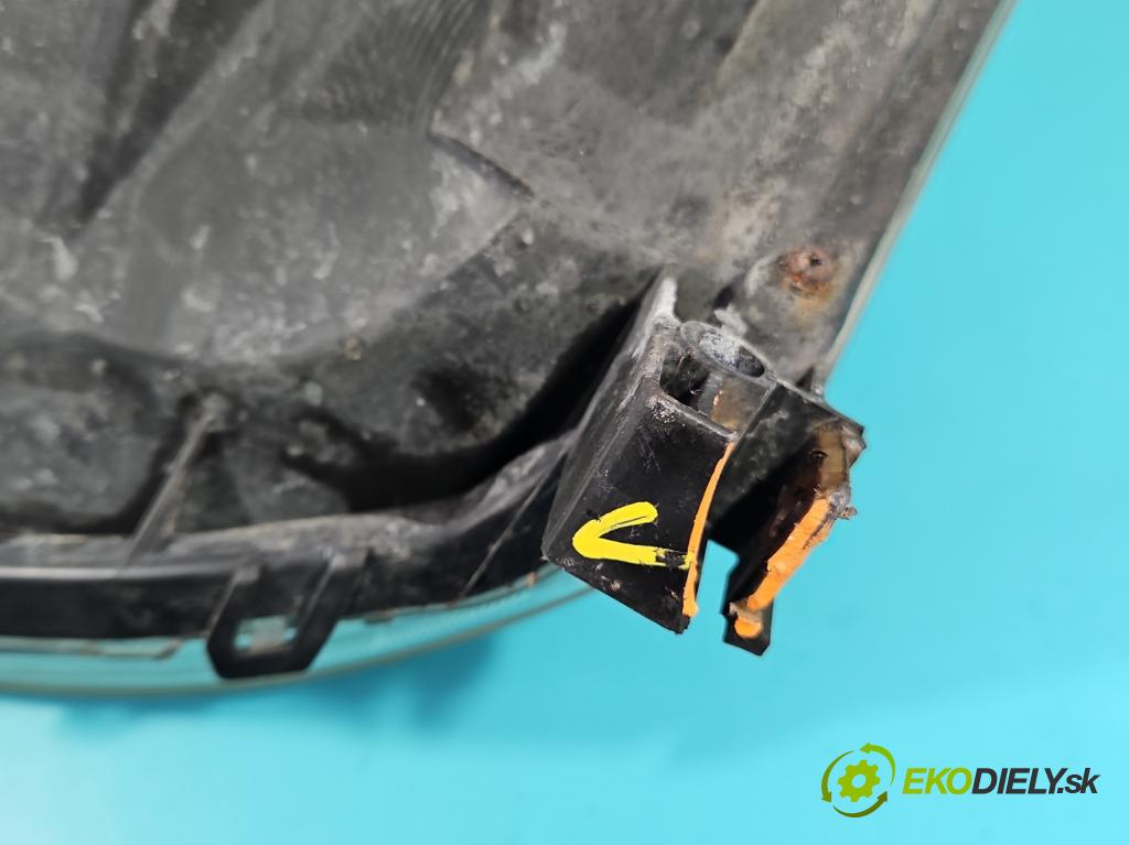 Toyota Corolla E12 2001-2009 1.6 vvti 110 hp manual 81 kW 1598 cm3 5- světlo pravý  (Pravé přední světlo)