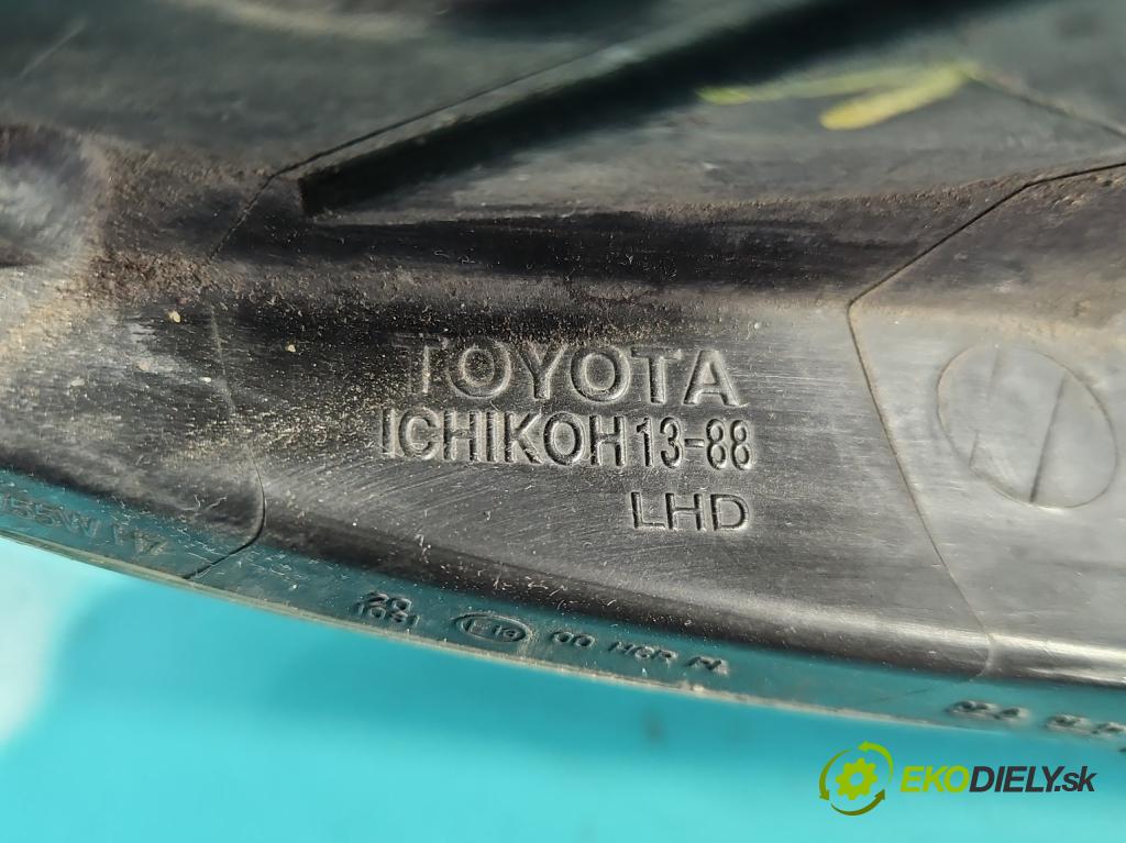 Toyota Corolla E12 2001-2009 1.6 vvti 110 HP manual 81 kW 1598 cm3 5- Reflektor: ľavý  (Kľučka dverí ostatné)