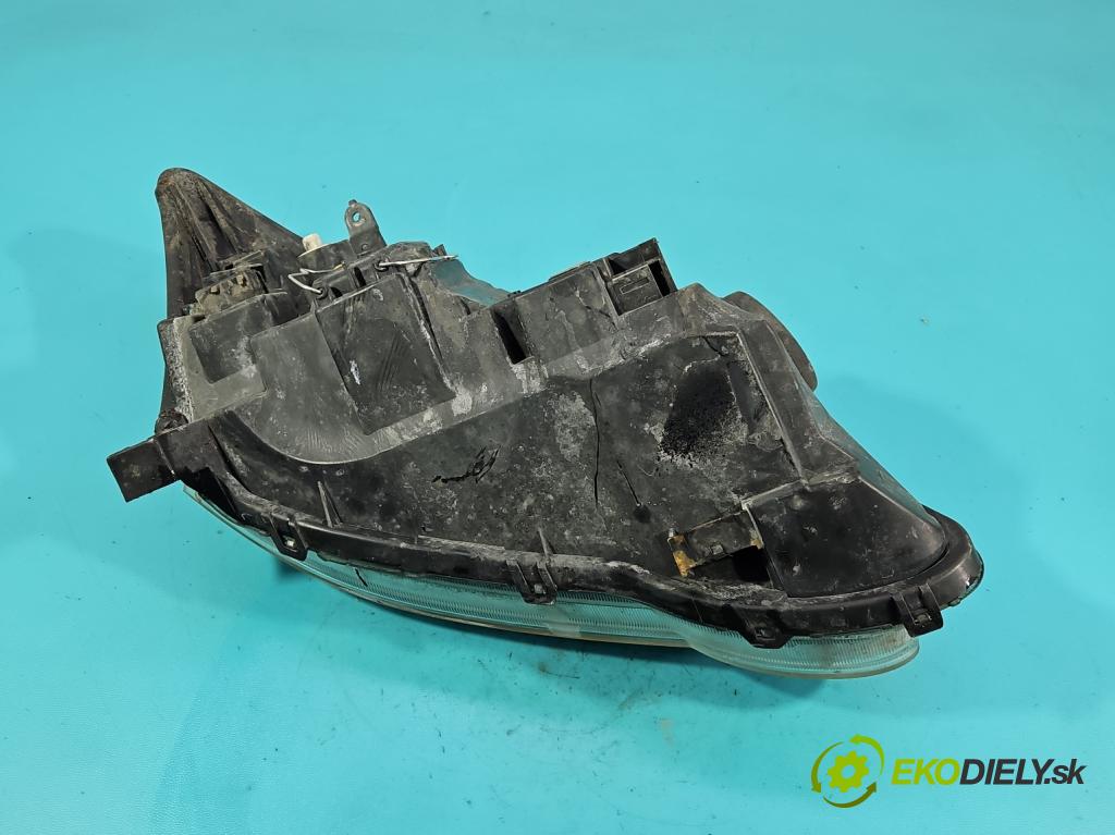 Toyota Corolla E12 2001-2009 1.6 vvti 110 HP manual 81 kW 1598 cm3 5- Reflektor: ľavý  (Kľučka dverí ostatné)