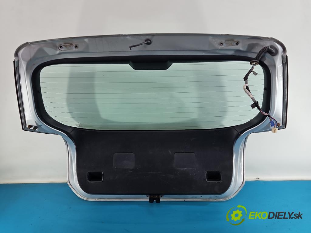 Toyota Corolla E12 2001-2009 1.6 vvti 110 HP manual 81 kW 1598 cm3 5- zadna kufor  (Kapota zadná (kufor))