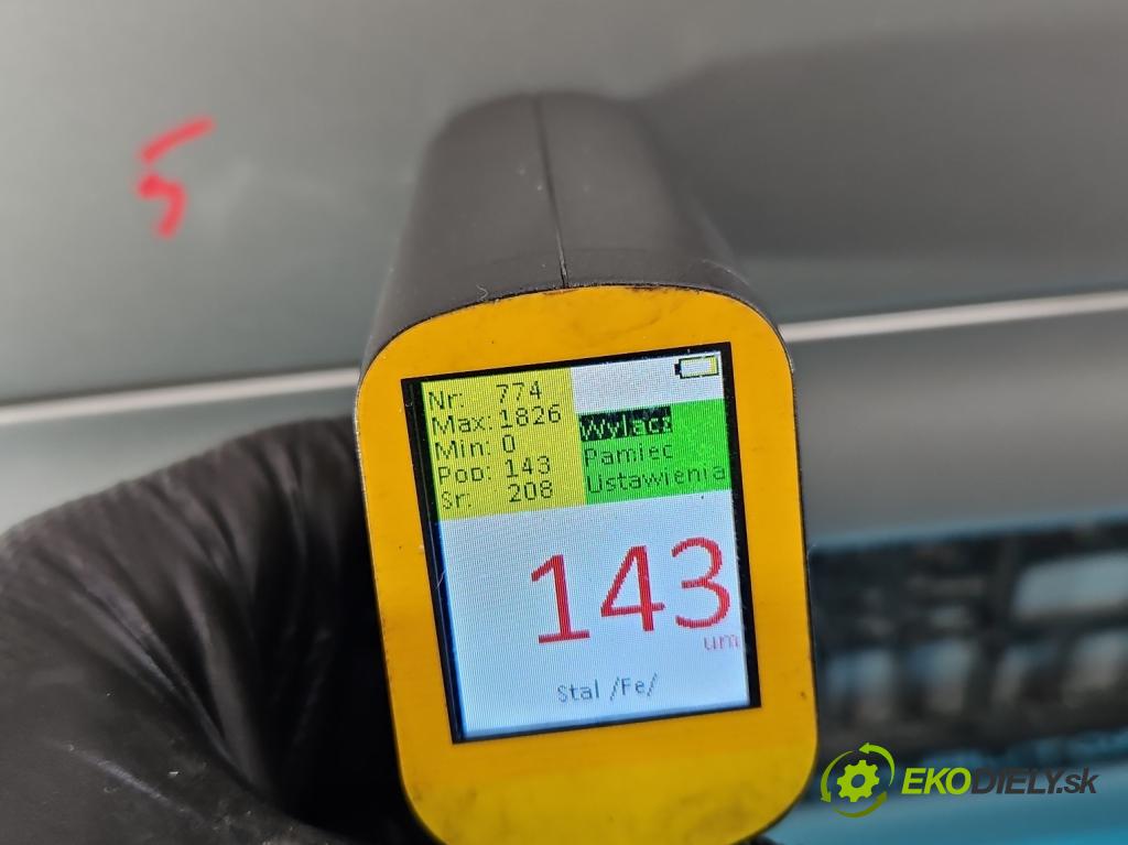 Toyota Corolla E12 2001-2009 1.6 vvti 110 HP manual 81 kW 1598 cm3 5- zadna kufor  (Kapota zadná (kufor))