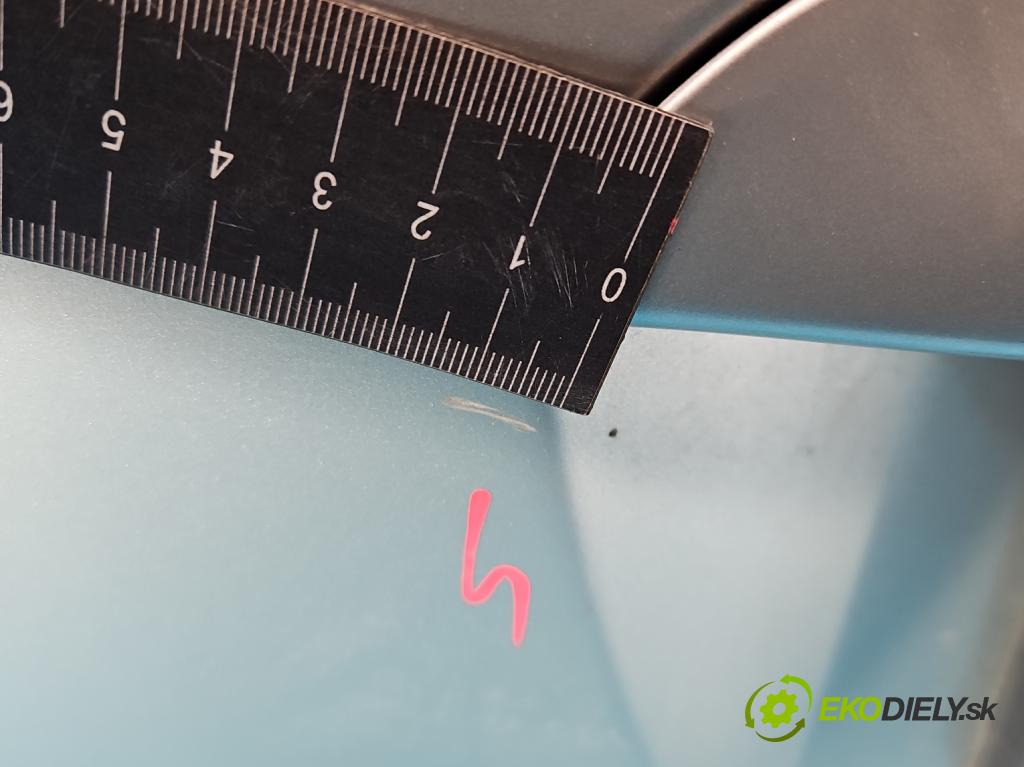 Toyota Corolla E12 2001-2009 1.6 vvti 110 HP manual 81 kW 1598 cm3 5- zadna kufor  (Kapota zadná (kufor))