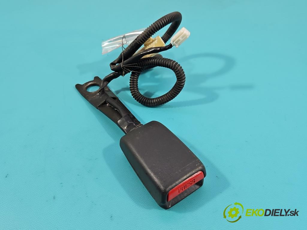 Toyota Corolla E12 2001-2009 1.6 vvti 110 hp manual 81 kW 1598 cm3 5- stěna bezpečnost přední pravý 