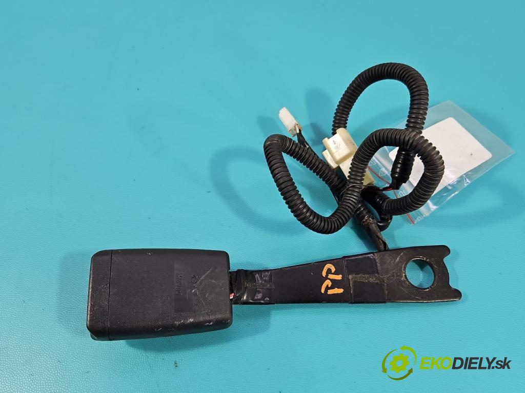 Toyota Corolla E12 2001-2009 1.6 vvti 110 hp manual 81 kW 1598 cm3 5- stěna bezpečnost přední pravý